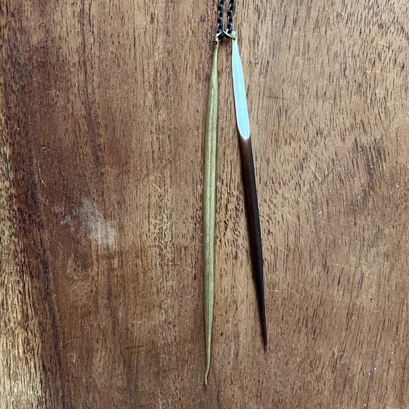K/LLER PORCUPINE QUILL / BRASS QUILL NECKLACE PENDANT. - Picture 2 of 6